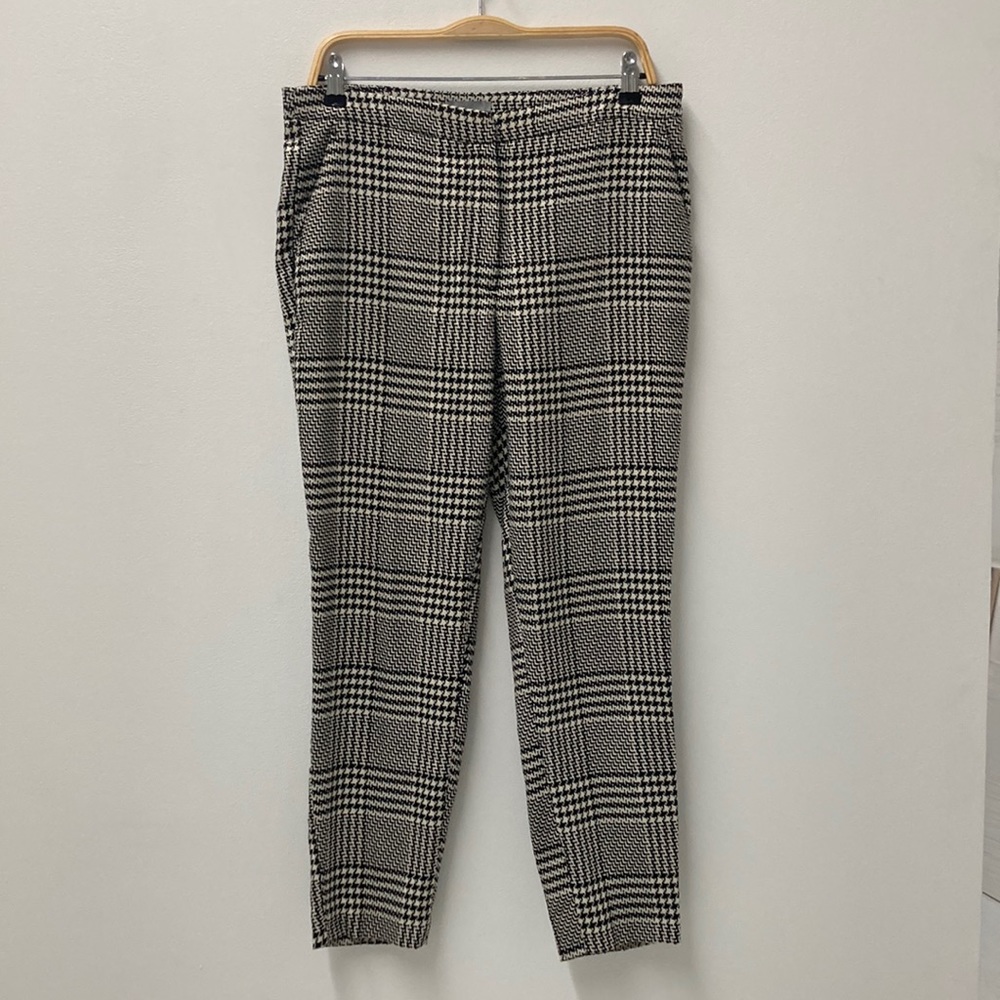 H&M Houndstooth Tapered Ankle Length Pants Size 8